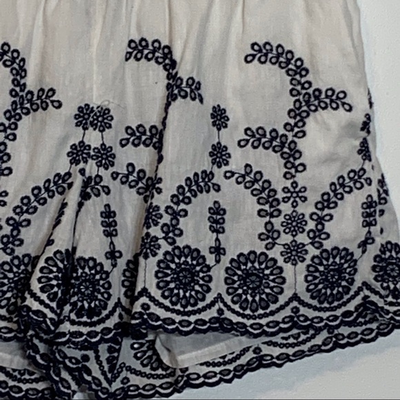 EUC J. Crew White and Navy Eyelet‎ Lace Shorts - Picture 2 of 5